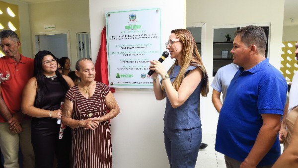 Mais Transformação: Prefeita de Bom Jesus, Denise Bayma entrega Escola João Braúna no Distrito São José Img17 600x400 - Mais Transformação: Prefeita de Bom Jesus, Denise Bayma entrega Escola João Braúna no Distrito São José