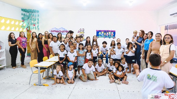 Mais Transformação: Prefeita de Bom Jesus, Denise Bayma entrega Escola João Braúna no Distrito São José Img1 600x400 - Mais Transformação: Prefeita de Bom Jesus, Denise Bayma entrega Escola João Braúna no Distrito São José