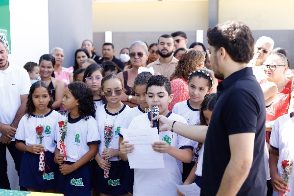 Mais Transformação: Prefeita de Bom Jesus, Denise Bayma entrega Escola João Braúna no Distrito São José Img26 600x400 - Mais Transformação: Prefeita de Bom Jesus, Denise Bayma entrega Escola João Braúna no Distrito São José