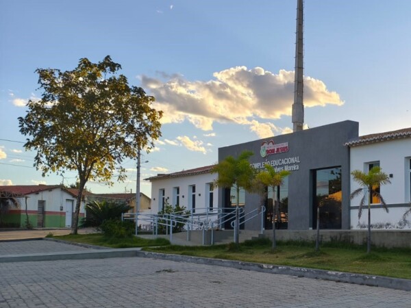 Gestão municipal amplia compromisso com a educação e institui prêmio "Escola de Excelência em Aprendizagem"